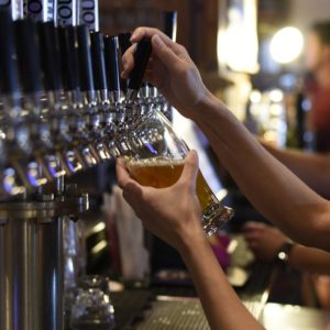 Découvrez l’univers de la bière artisanale sur Arbre à Bière