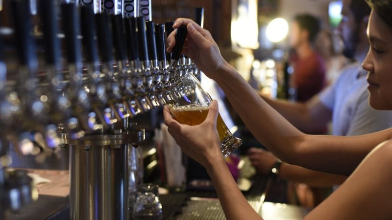 Découvrez l’univers de la bière artisanale sur Arbre à Bière