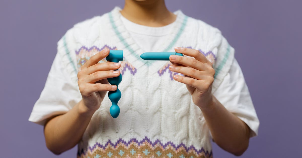 découvrez notre sélection de sex toys pour pimenter votre vie intime. des articles pour tous les goûts et tous les désirs, garantissant plaisir et satisfaction. explorez le monde des plaisirs sensuels en toute discrétion.