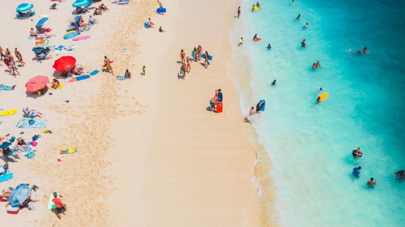 Top 5 des bouées originales pour des moments fun à la plage