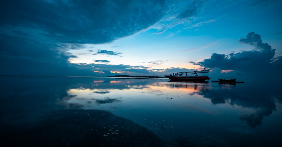 découvrez bali, l’île indonésienne réputée pour ses plages de rêve, ses rizières verdoyantes, ses temples majestueux et sa culture unique. préparez votre voyage et vivez une expérience inoubliable à bali !